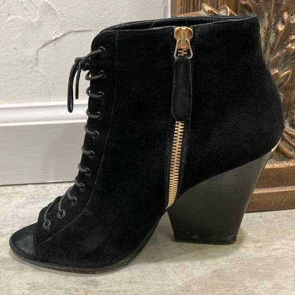 Burberry Black Lace-Up Women's Ankle Boots Open Toe Suede - Picture 3 of 5